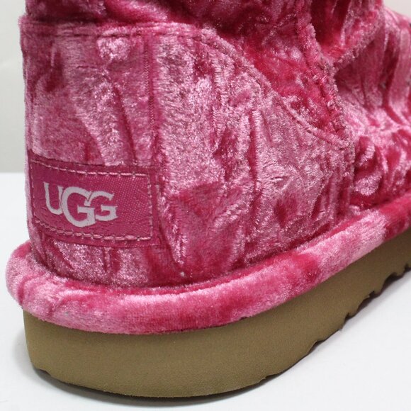 UGG 1142070K Classic Mini II Velvet Boot Pink Raspberry Fur US Size 4 EUC - Picture 4 of 8